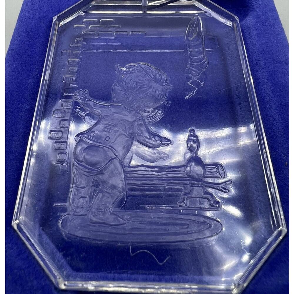 Ornament Christmas Comar Crystal Etching Child Looking up Chimney 1977